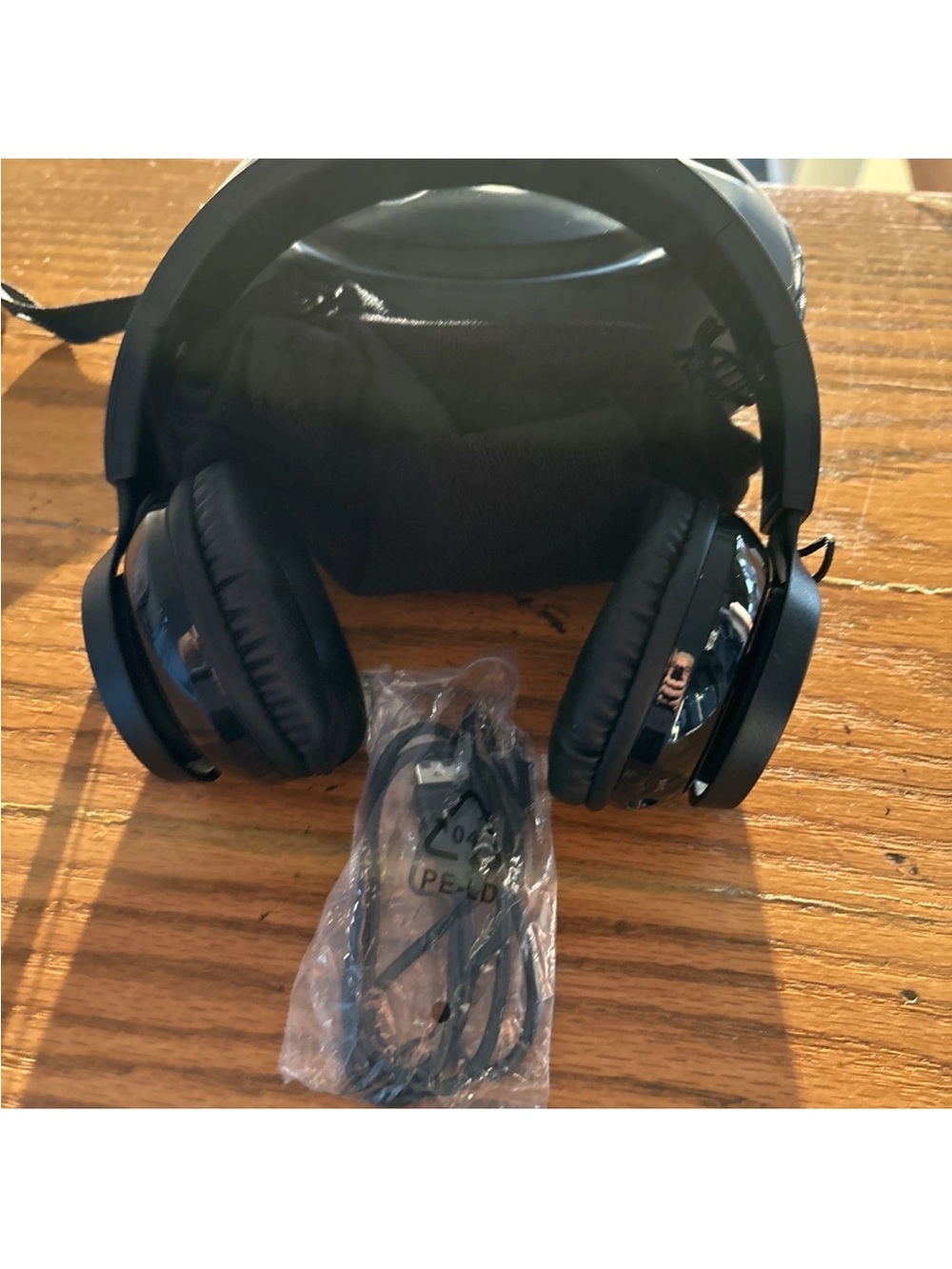 MPOW H5 Nluetooth Pouch 204- 623017-Wireless Over-Ear Headphones - Black